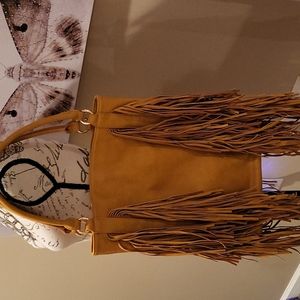 Stylish fringe shoulder bag